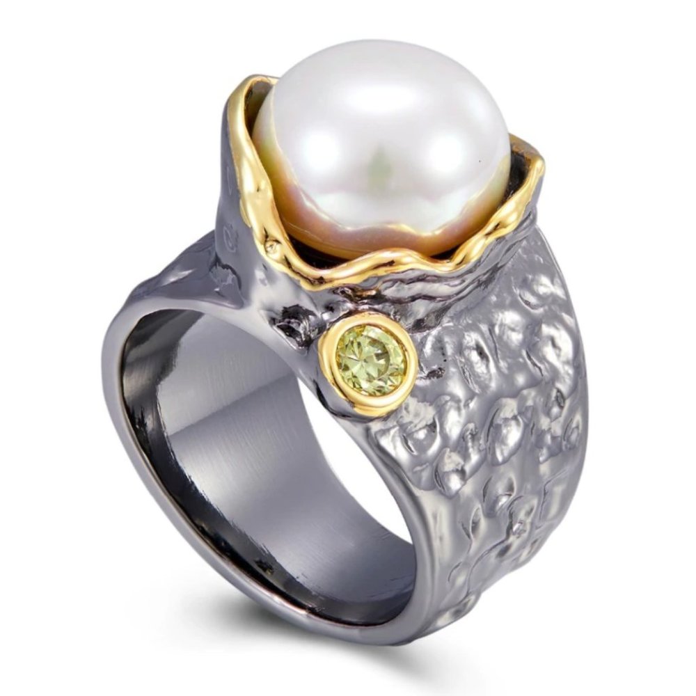 NEW Italian Jewelry Olivine Pearl Ring